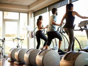 ¡Cuidado! Las lesiones más frecuentes en elíptica indoor que debes evitar