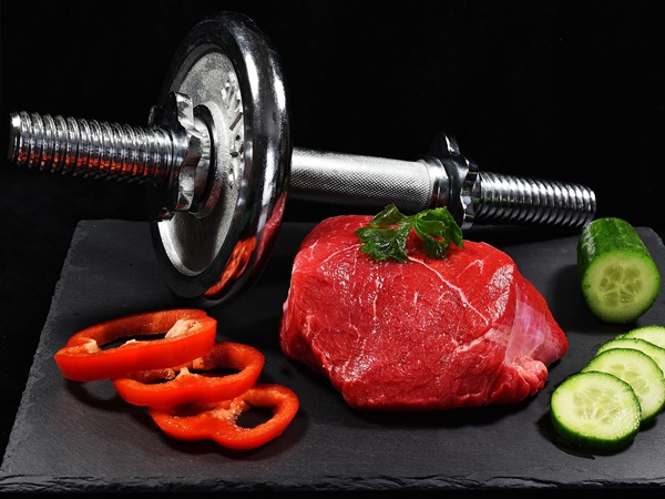 Qué alimentos ofrecen más proteínas a un deportista